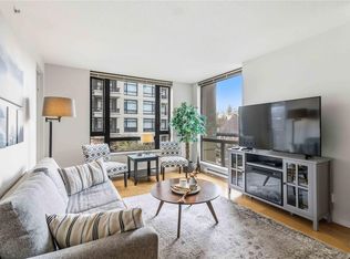 Astoria, Victoria, BC V8W 4A4