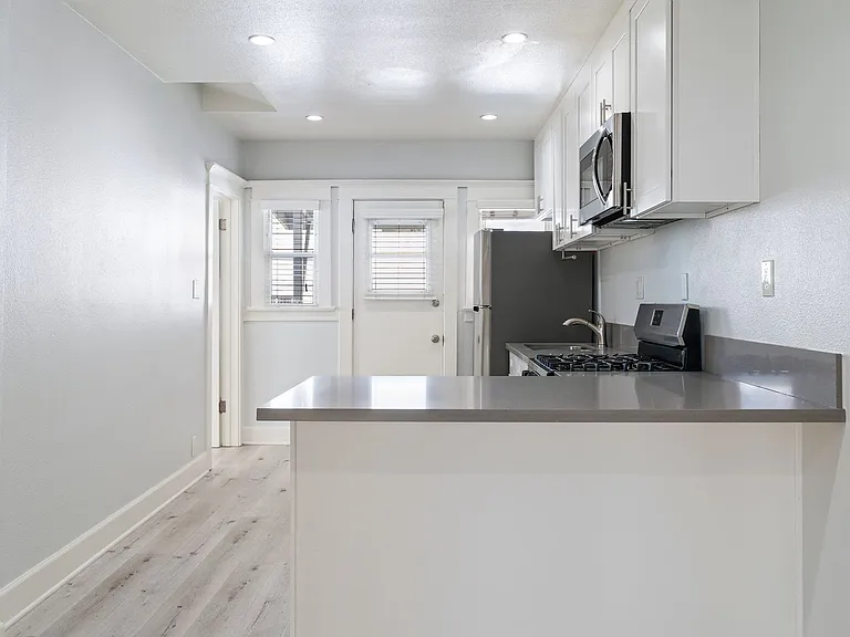 1819 - 1825 E. 7th St — Photo 13
