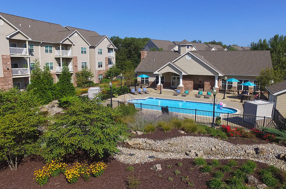 Villas At Crystal Lake — Photo 3