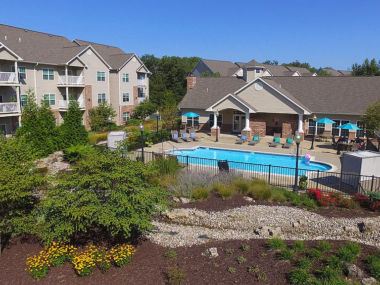 Villas At Crystal Lake — Photo 3