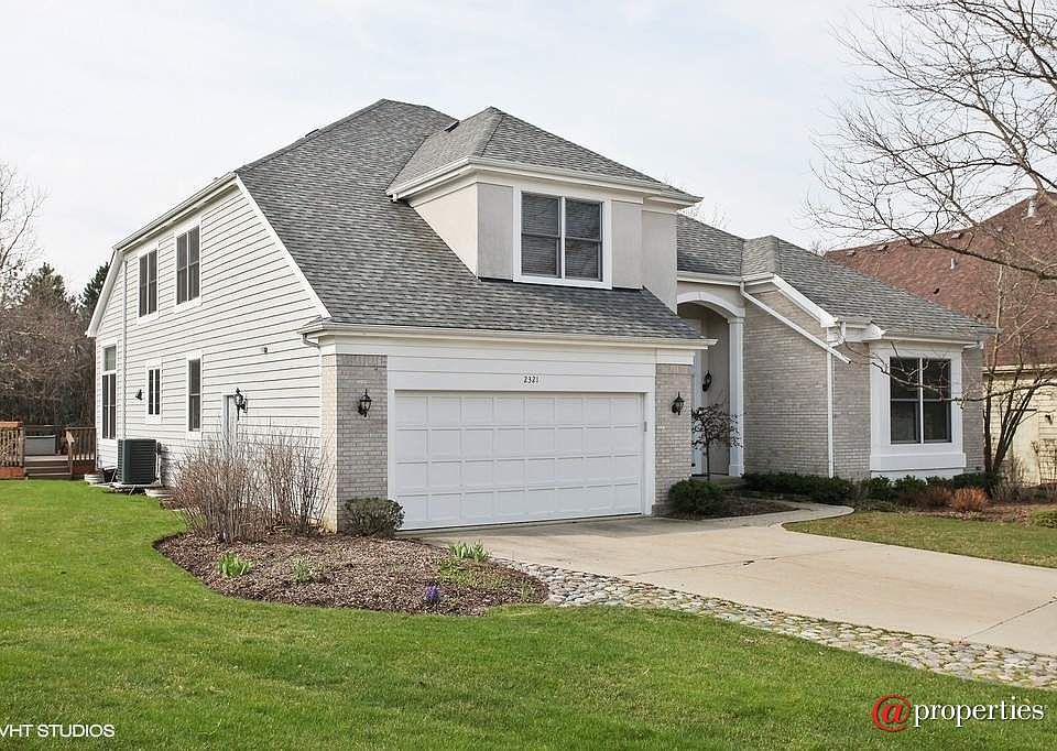 Front View With Massive Side Yard- End Unit