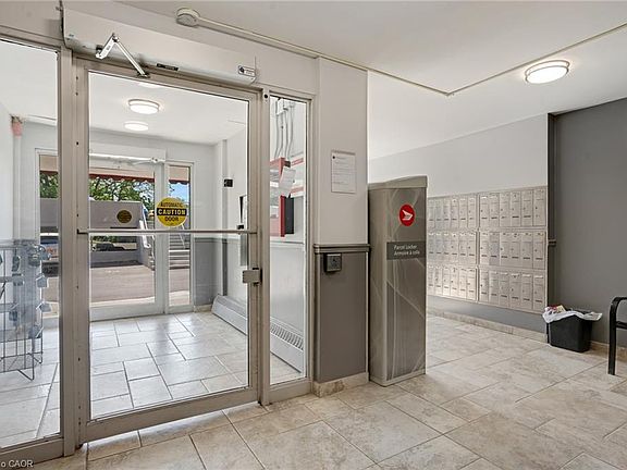 4th image of 793 Colborne St #114