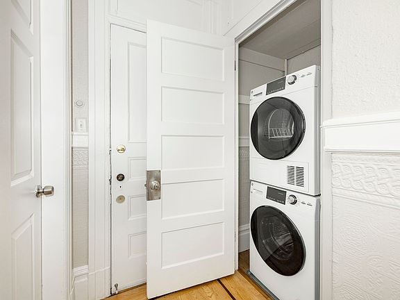5th image of 3264 Mission St #3272