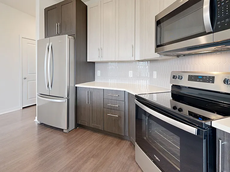 Essex Luxe Apartments — Photo 123