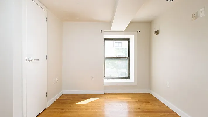 Rented by Nooklyn NYC LLC | media 33
