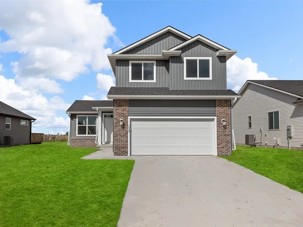 1425 Locust St, Waukee, IA 50263