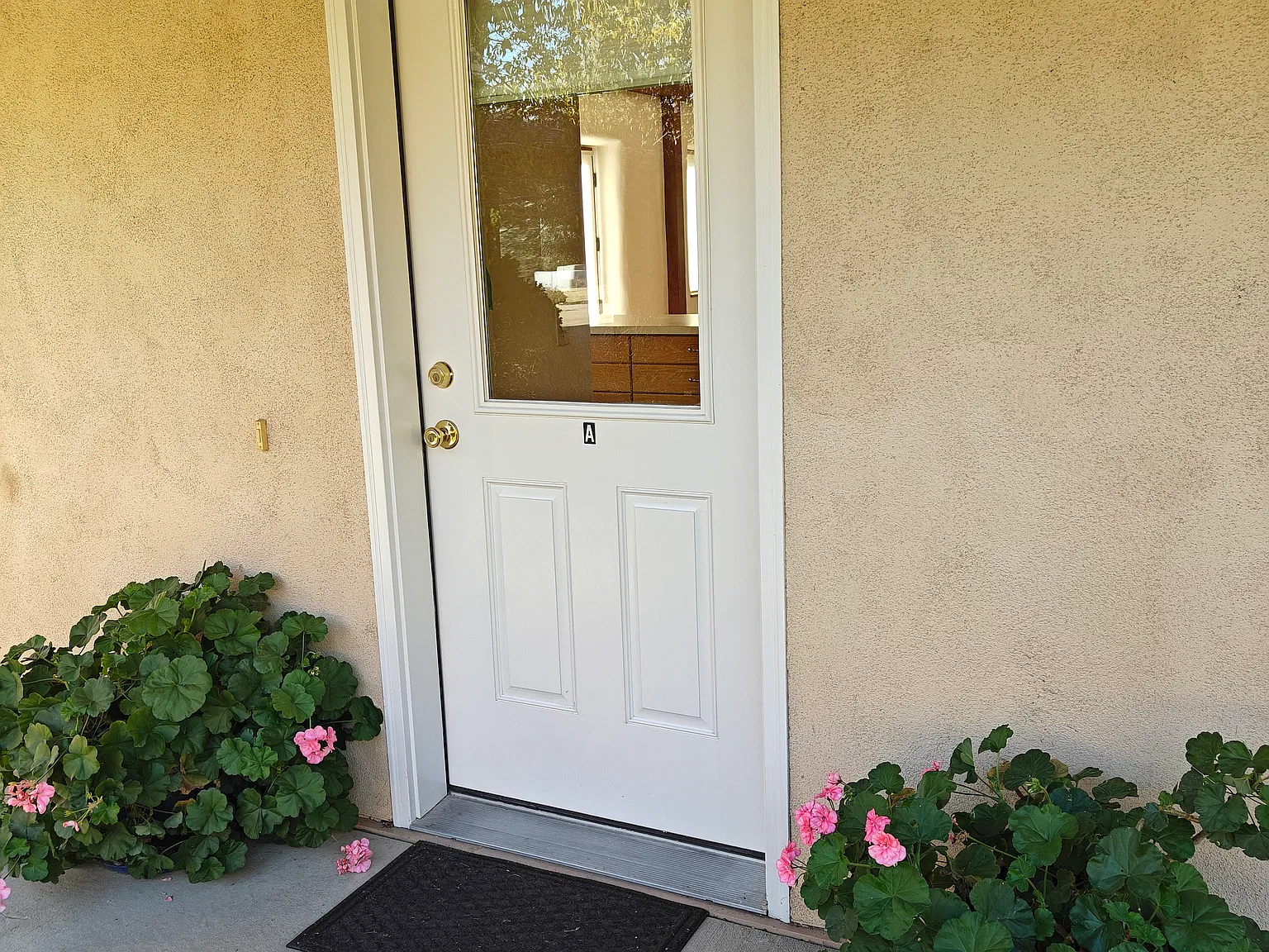 2 bed, 1700 sqft, $2,225 — Photo 4
