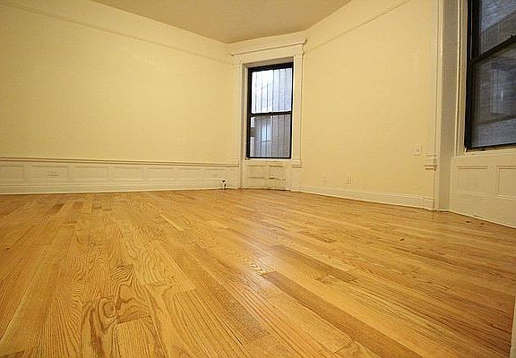 4th image of 929 W End Ave #A