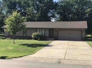 4585 Terrang Trl, Machesney Park, IL 61115