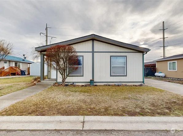 910 Alden Street, College Place, WA 99324