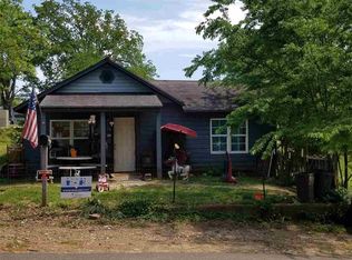 708 Gillham St, Mena, AR 71953