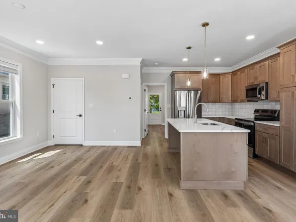 27 Christman St, Phoenixville, PA 19460
