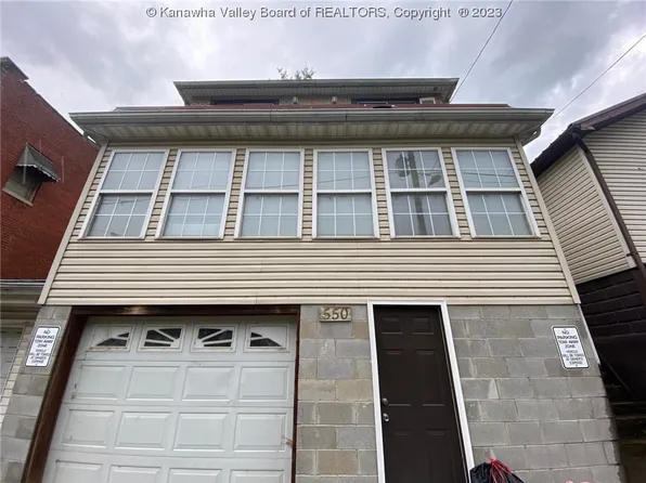 550 Pine St, Logan, WV 25601