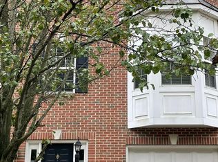 20370 Mount Pleasant Ter, Ashburn, VA 20147