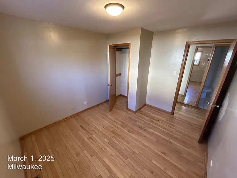 5673 N 90th St #5675 — Photo 2