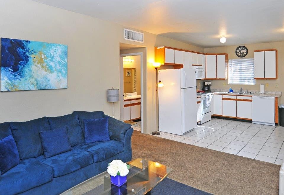1st image of 1109 N Camilla Blvd #2