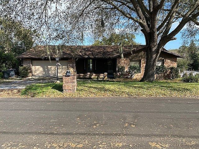 1st image of 108 Lake Ring Dr