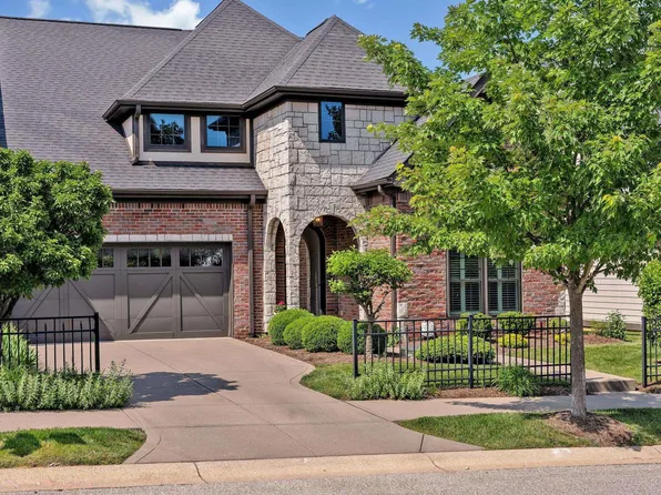 1745 S Springhouse Dr, Bloomington, IN 47401