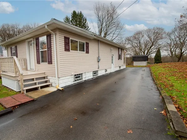 1804 Graceland Rd, New Castle, PA 16105