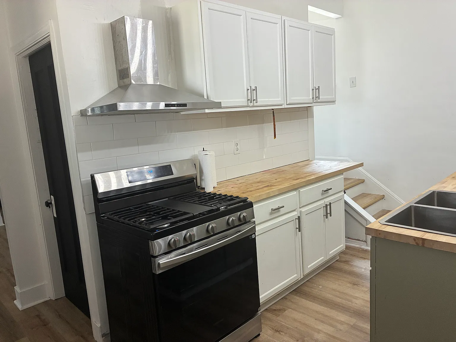 3 bed, 1422 sqft, $1,559 — Photo 3