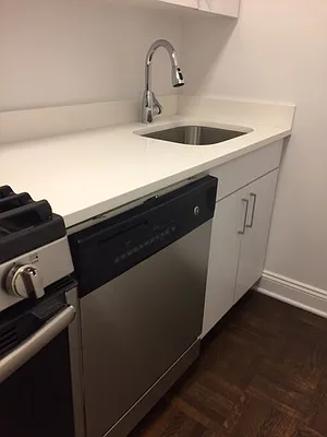 Rented by Solil Management | media 13