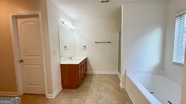 7723 Fanlight Pl — Photo 32