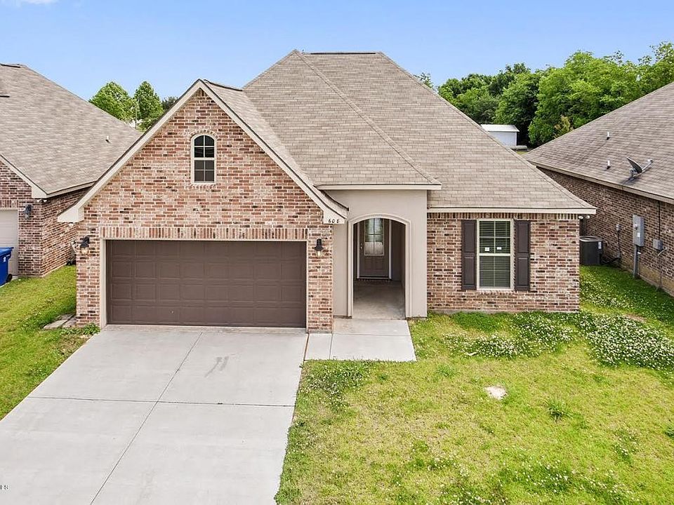 1st image of 608 Magnolia Knee Dr