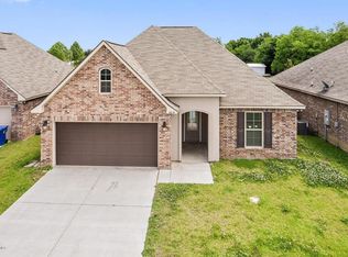 608 Magnolia Knee Dr, Carencro, LA 70520