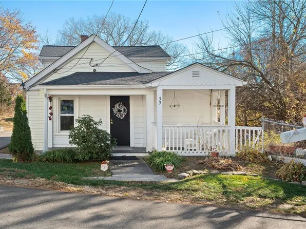 39 Kiley St, North Providence, RI 02911