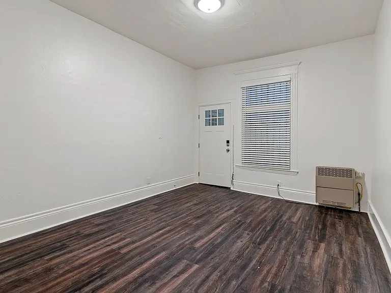 330 Cedar Avenue — Photo 37
