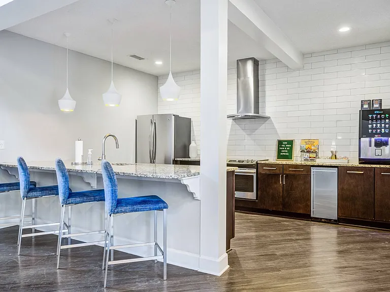 Avana Landing — Photo 16