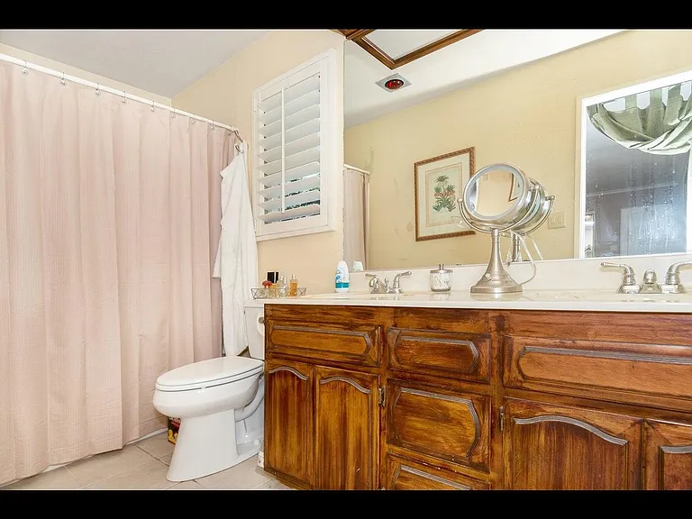 4658 Terry Ln — Photo 9