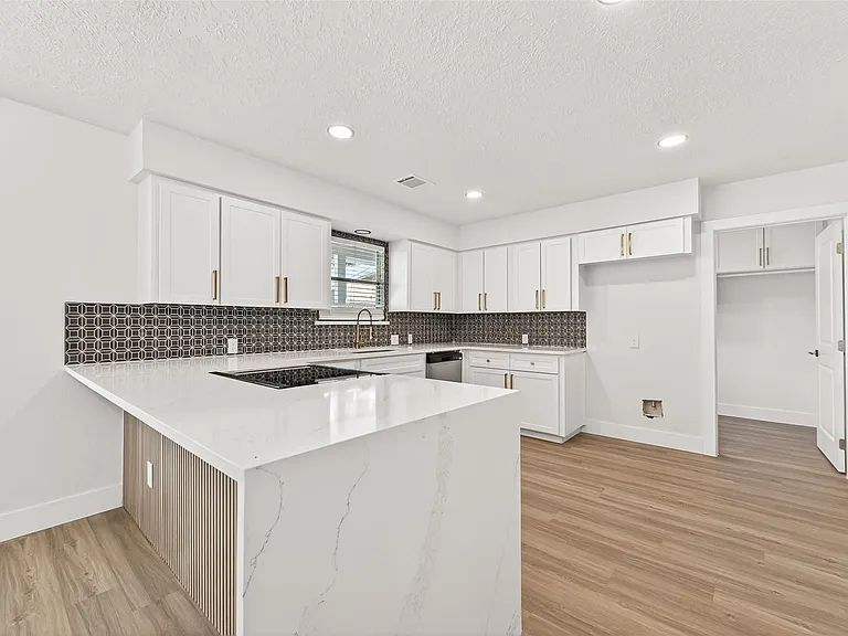 2730 Blue Glen Ln — Photo 29