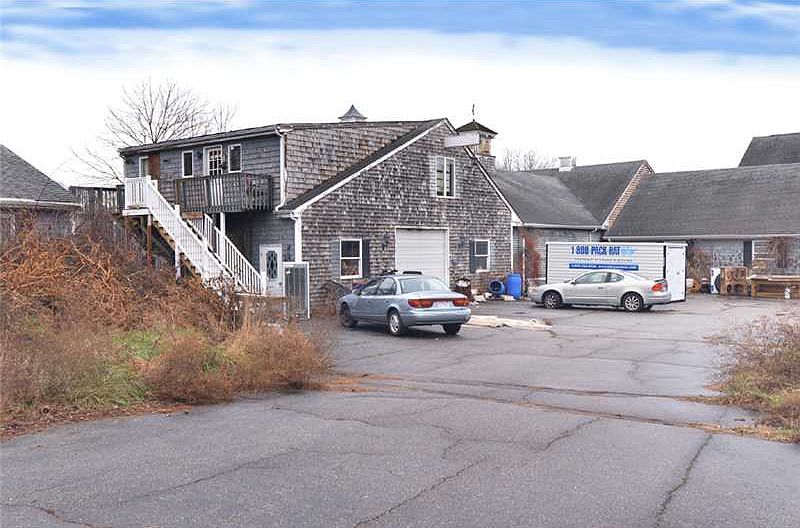 2nd image of 308 Providence St