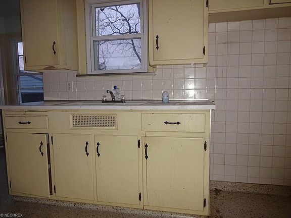 4th image of 8300 Ivandale Dr
