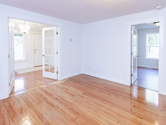 5th image of 13114 NE 18th St