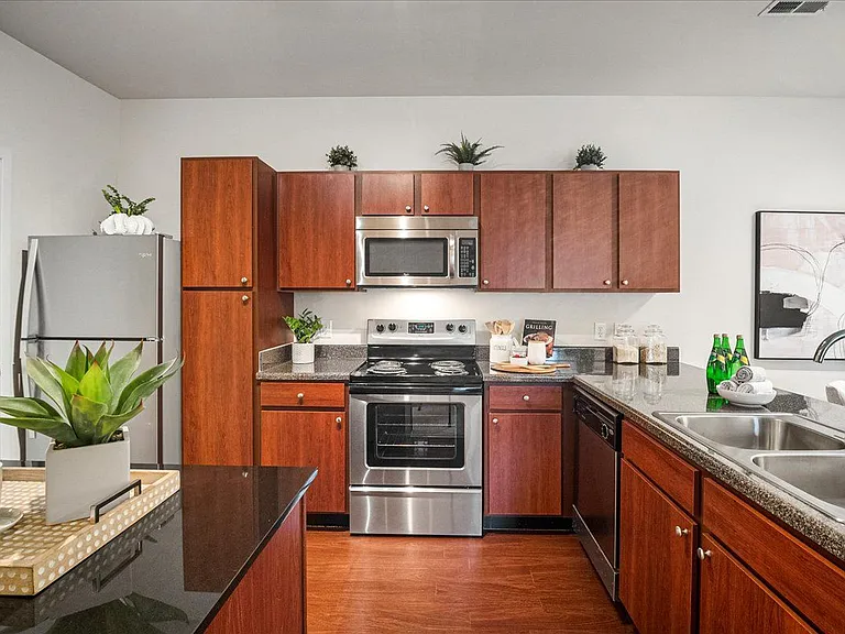 Aventura at Richmond — Photo 42