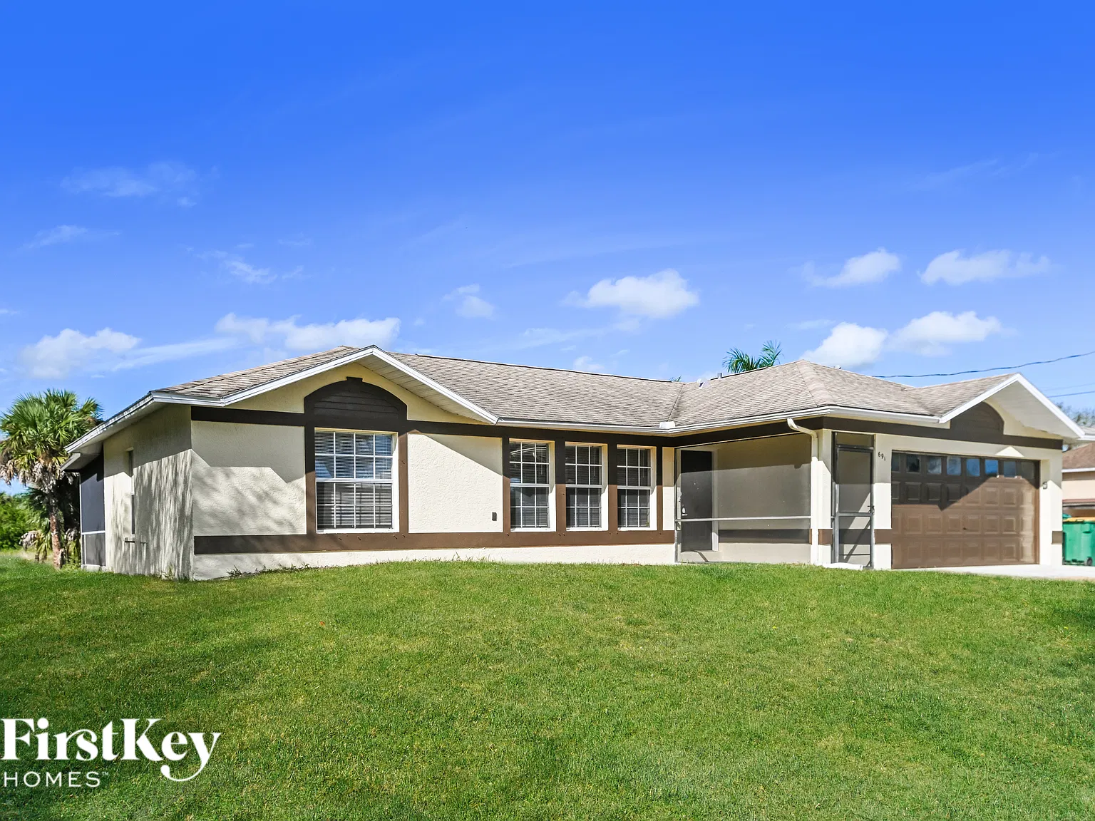 3 bed, 2.0 bath, 1137 sqft, $2,590 — Photo 2