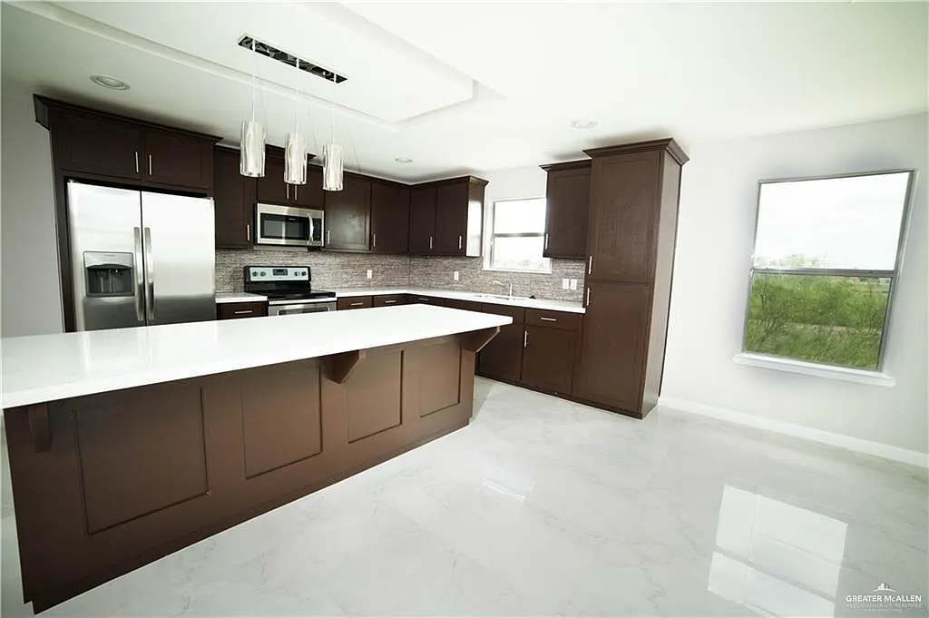 2 bed, 2.0 bath, 1175 sqft, $1,150 — Photo 3