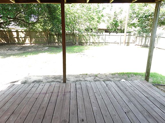 5th image of 3210 Wildrye Dr