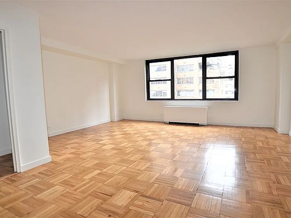 3rd image of 333 E 49th St APT 8O