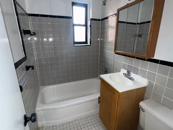 142-02 Pershing Crescent image 5 of 5