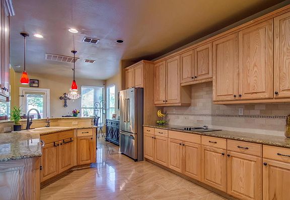 5th image of 91 Three Lakes Dr