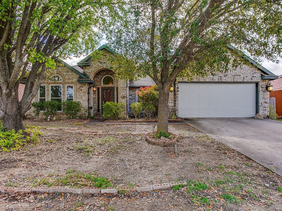 1st image of 1304 Parkwood Trl