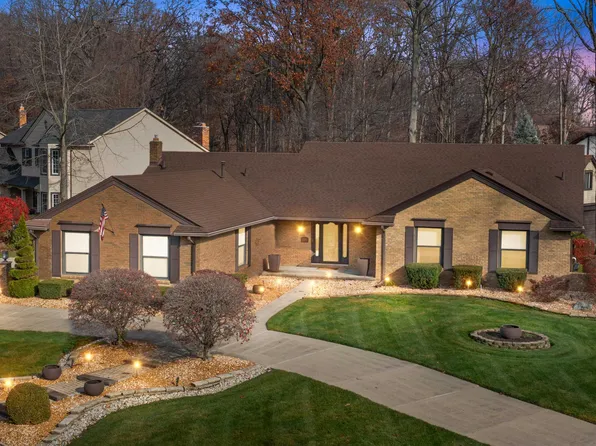 53518 Sherwood Ln, Shelby Township, MI 48315