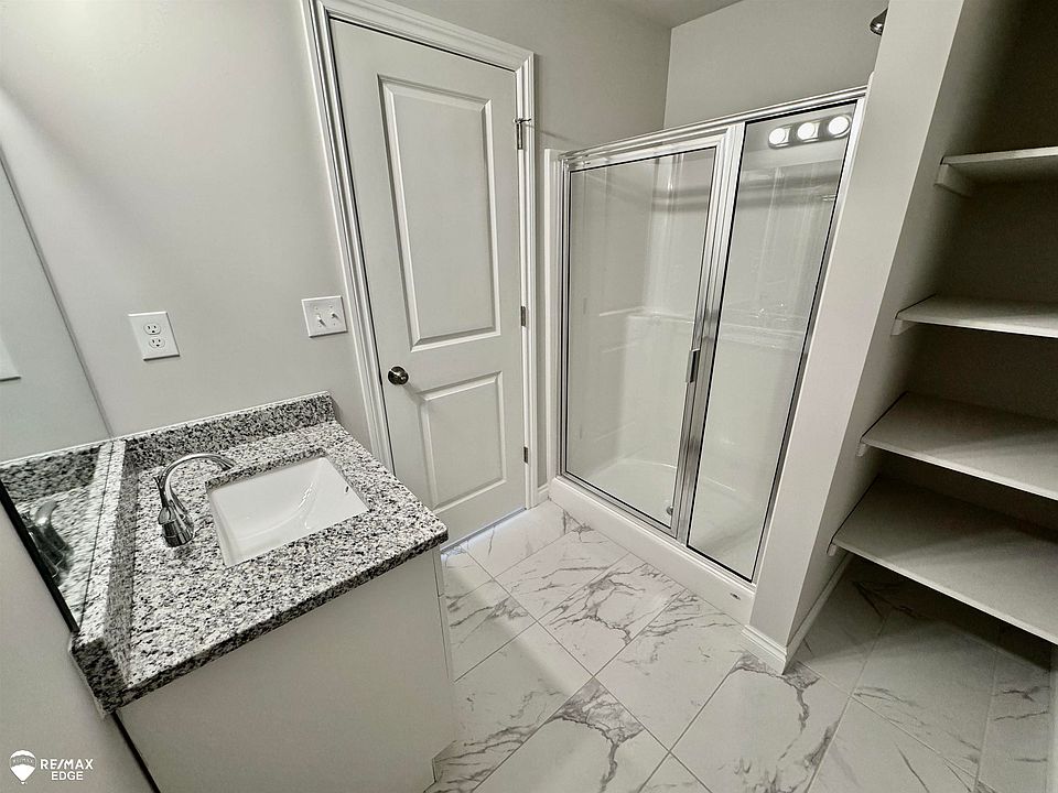 28001 Gregory St, photo 7