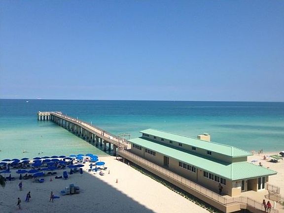 4th image of 16689 Collins Ave #2907