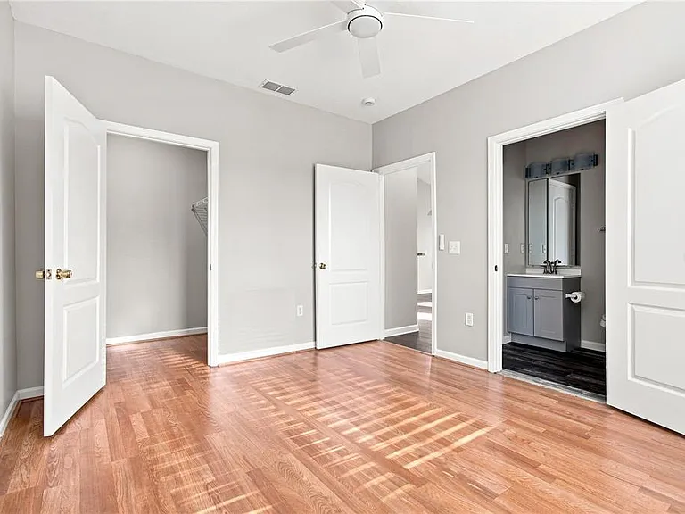 10467 Villa View Cir #10467 — Photo 16