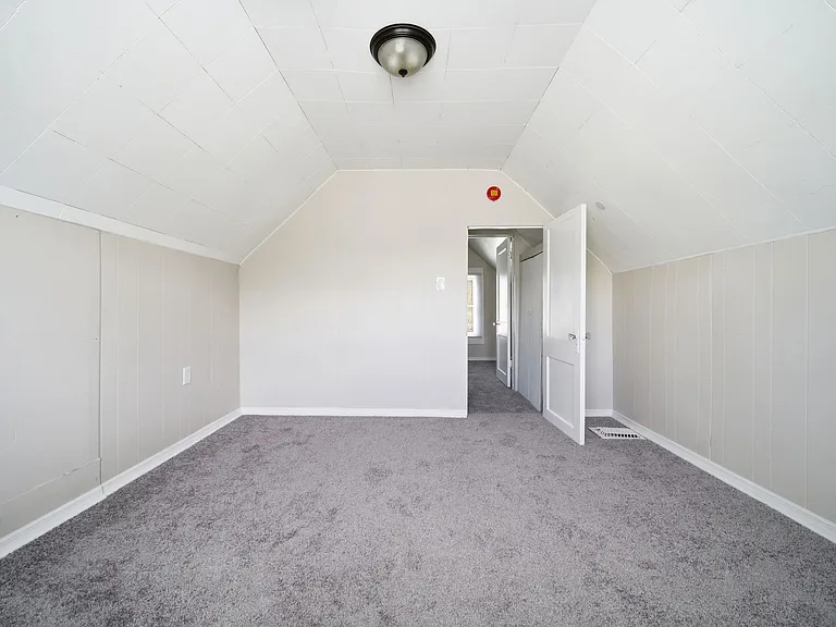 3881 W 117th St — Photo 8