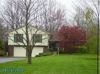 1st image of 8 Cayuga Cv
